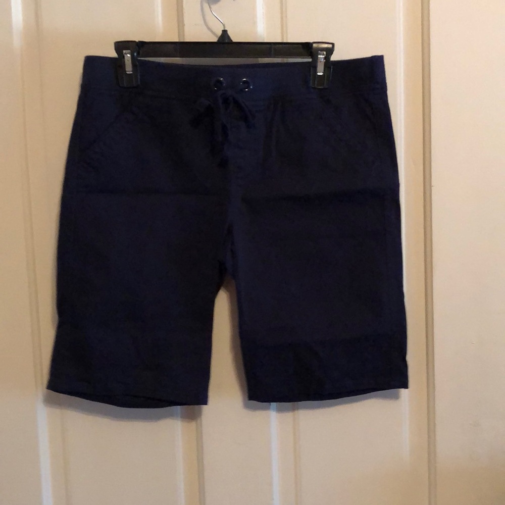 Brand New with tags Justice uniform shorts navy
